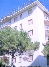 Condominio Primavera ***